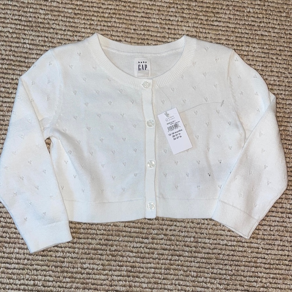 NWT Gap 12-18 month white sweater